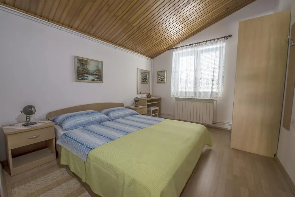 Apartment Anka D Krk Town